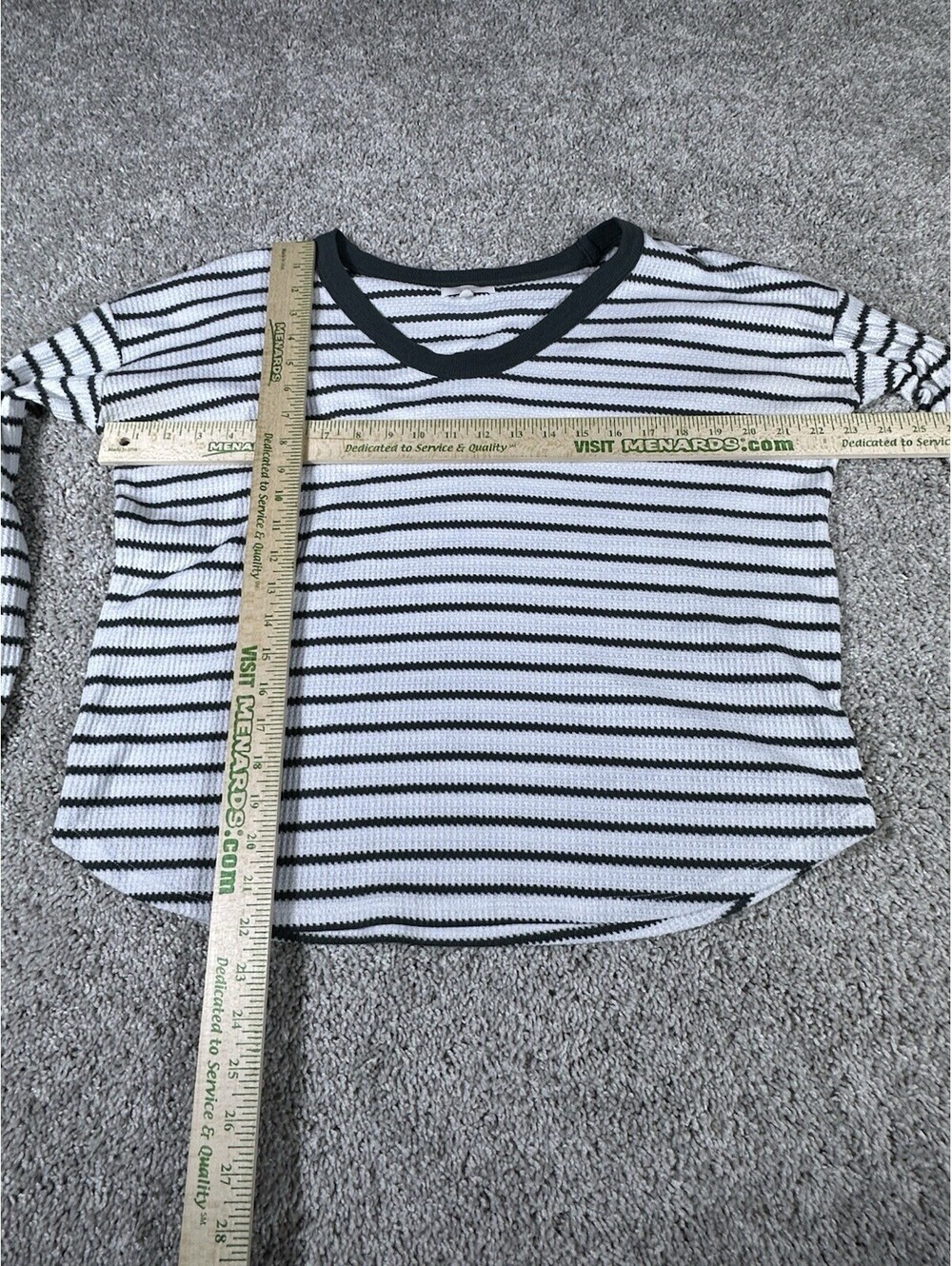 Lou & Grey Women’s Shirt Size Small Short Sleeve Gray and White - Picture 7 of 12